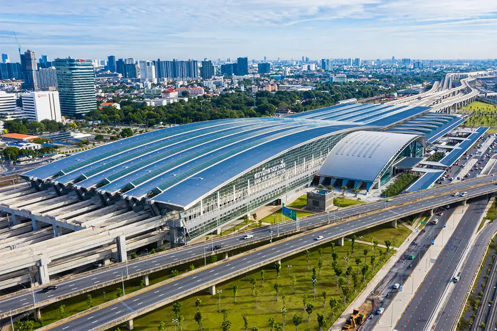 Luftbildes des neuen Hauptbahnhofs in Bangkok