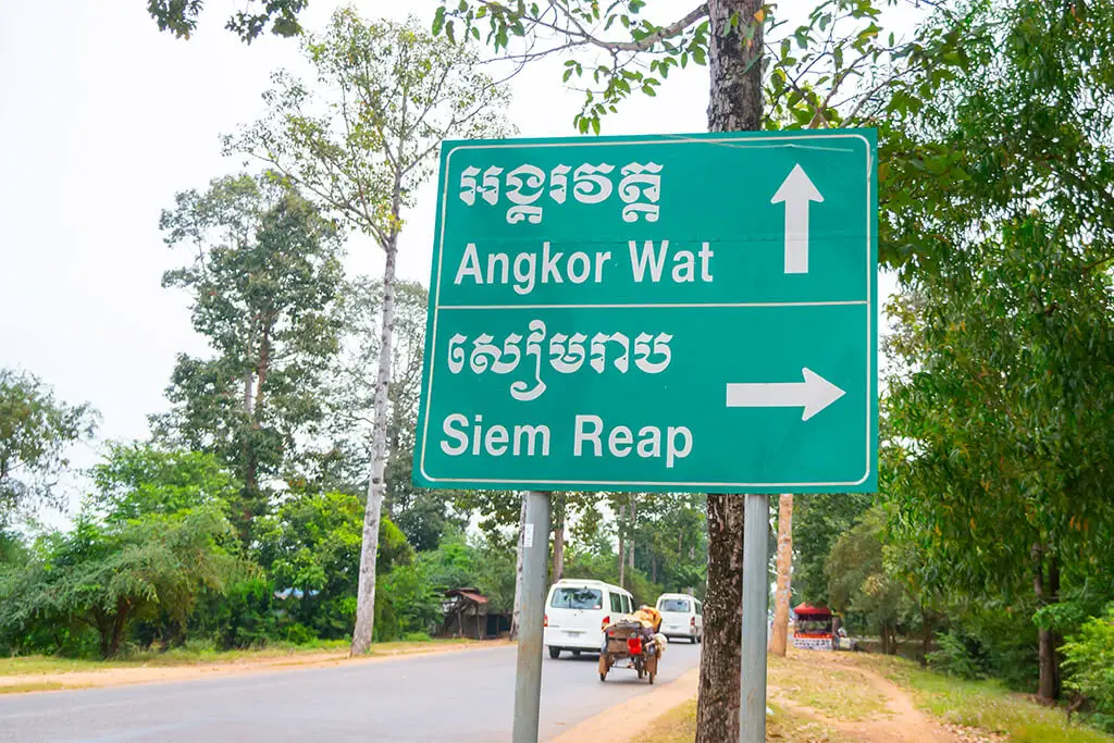 Verkehrsschild Angkor und Siem Reap